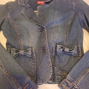 Blue Jean Jacket with Contrast Stitching and Cropped Fit